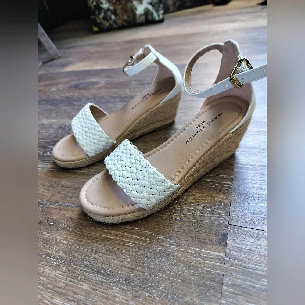 Marc Fisher Kids Sandals Cream US Size 13